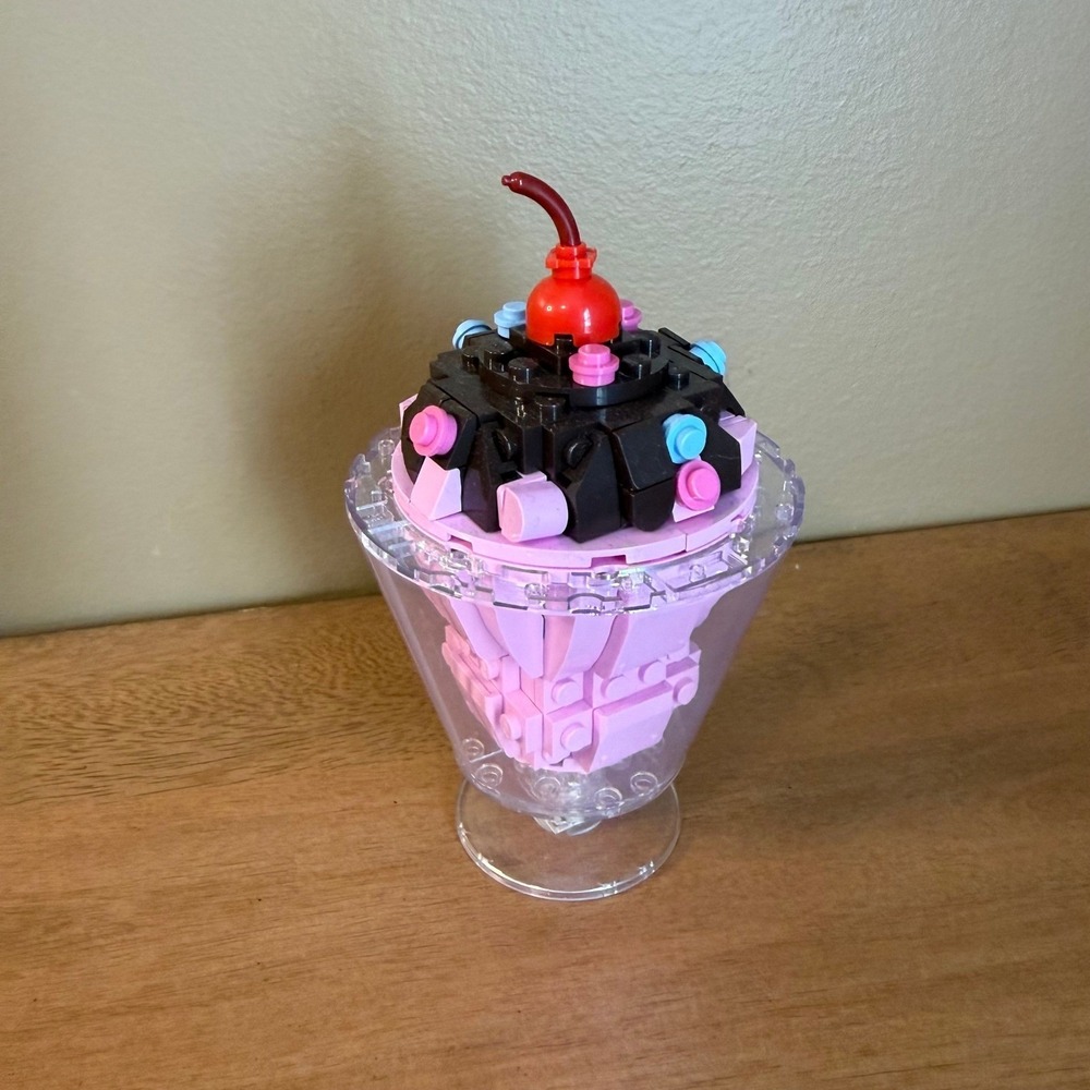 LEGO Friends Ice Cream Sundae Pink Chocolate Cherry Sprinkles Building Set Piece